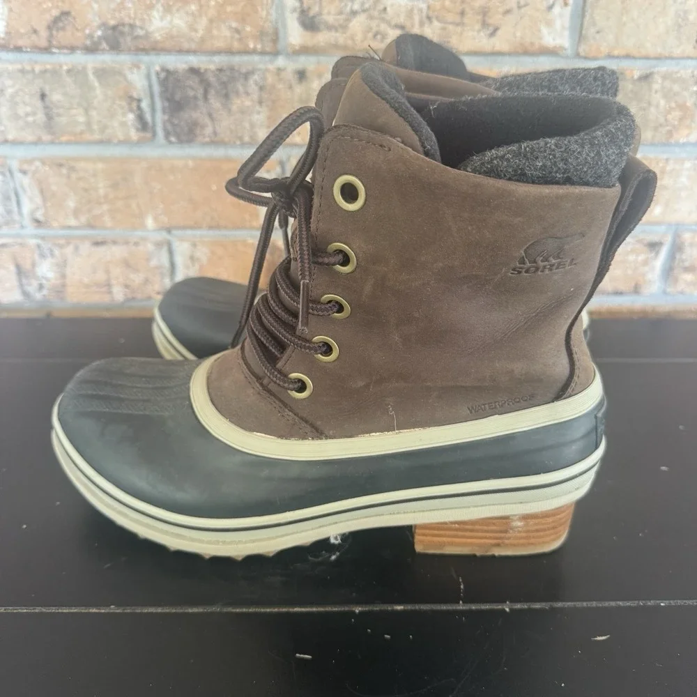 Sorel Womens Size 8.5 Black Brown Waterproof Leather Duck Boots Slimpack III